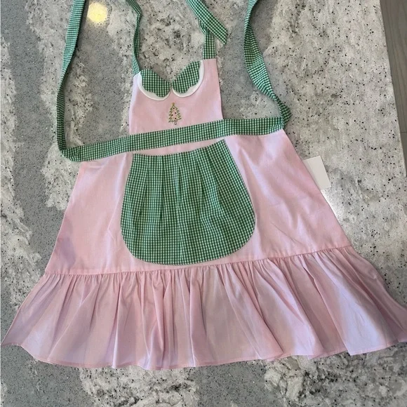 PROPER PEONY PINK / GREEN CHRISTMAS TREE NOEL APRON - CHILD - Picture 3 of 6